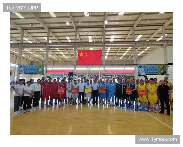 篮球激情燃动青春梦想展现团队力量与拼搏精神