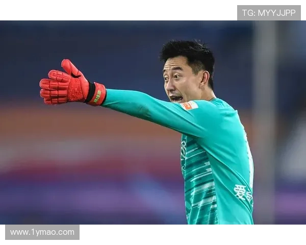 聚焦当代足球运动员成长道路与竞技精神塑造及职业发展前景研究探