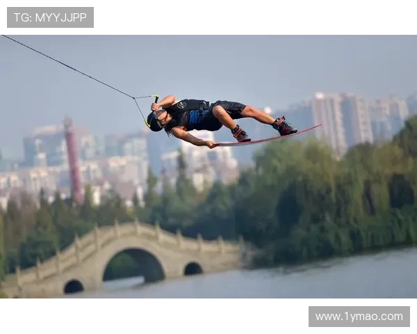 成都极限运动队战术分析与表现点评在极限运动联赛中的精彩表现